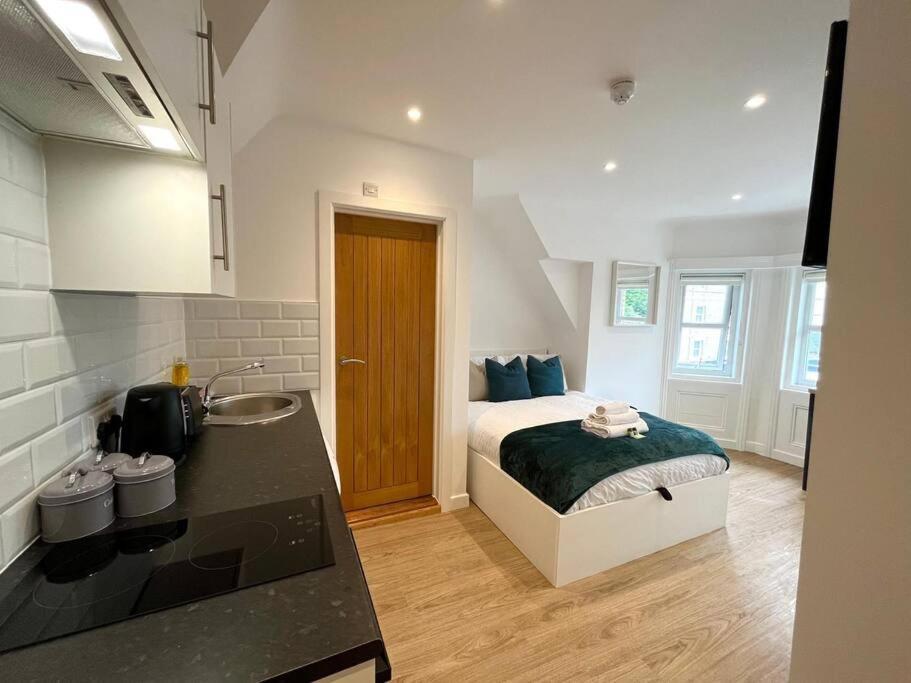 310, The Kove, West Hill Road Apartment Bournemouth Bagian luar foto