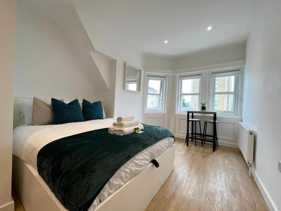 310, The Kove, West Hill Road Apartment Bournemouth Bagian luar foto
